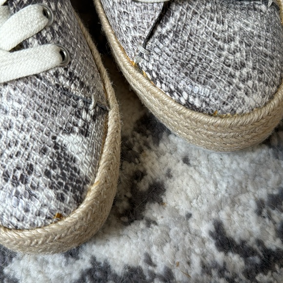 Treasure & Bond “snakeskin” sneakers - Picture 4 of 10